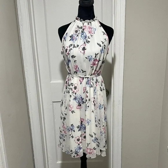 💜Floral Halter Neck Dress💜 - Picture 1 of 9